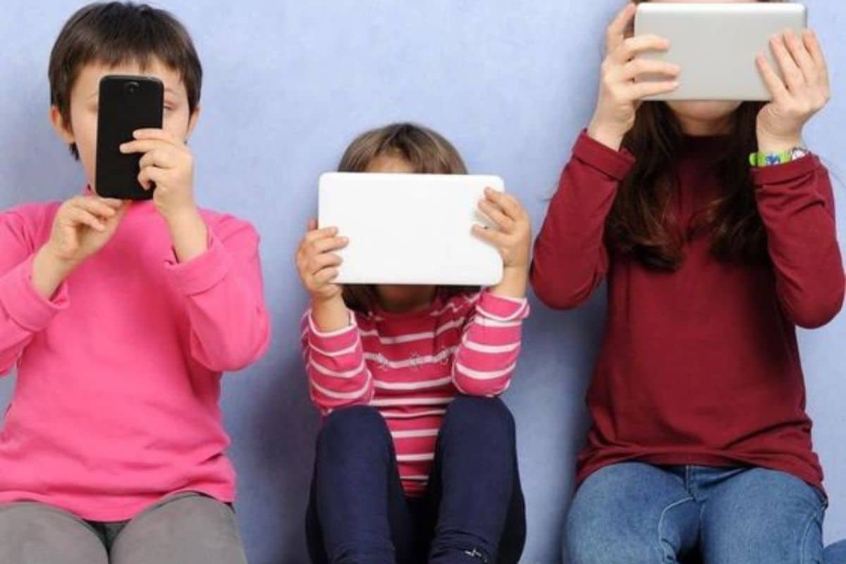 uso de celular aumenta casos de miopia em criancas